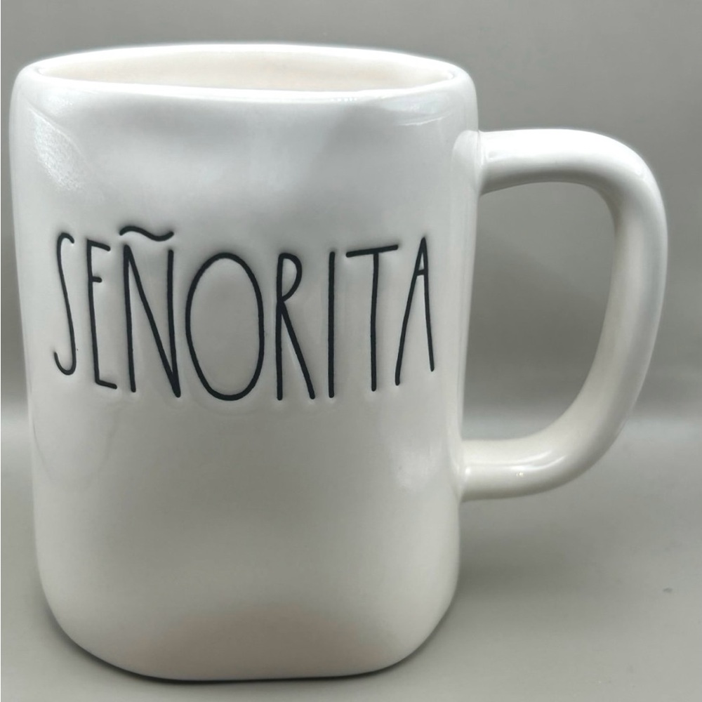 Rae Dunn Spanish SEÑORITA Mug